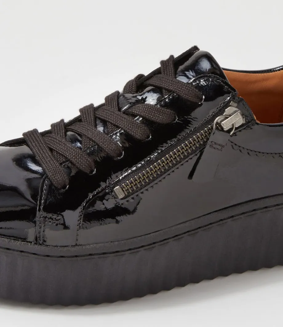 Carmelia Schwarz Patent Leather Sneakers