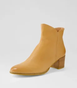 Mockas Dk Tan Leather
