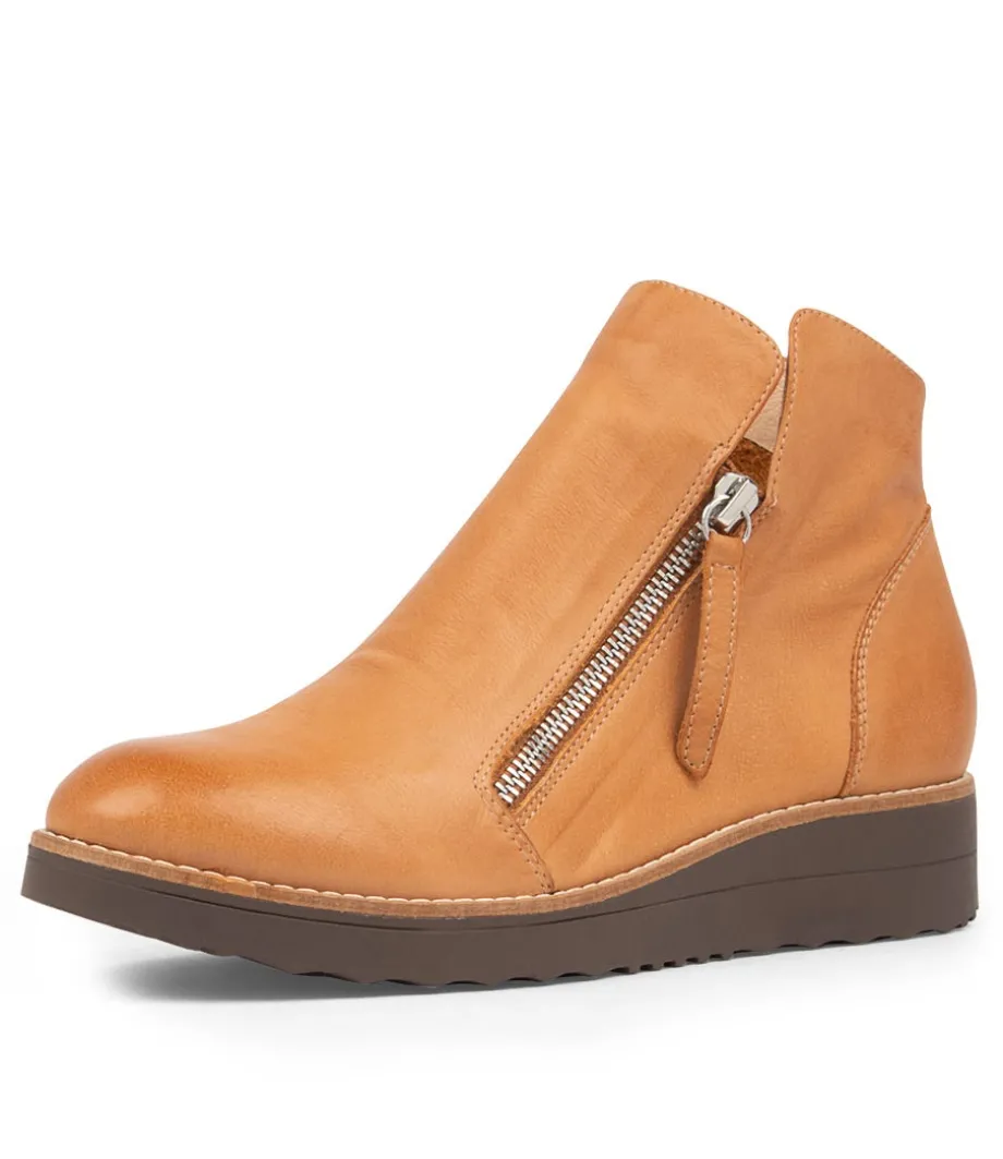 Ohmy Dark Tan Leather Wedge Boots Cs